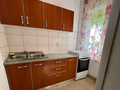aragaz bucatarie inchiriere garsoniera Sector 4 București